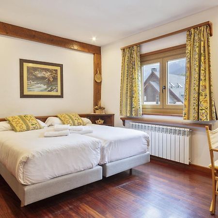 Luderna - Apartamento Tuca Vielha e Mijaran Buitenkant foto